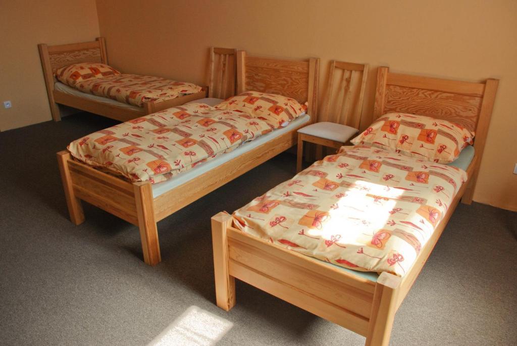 Hotel Marina Hermanuv Mestec Phòng bức ảnh